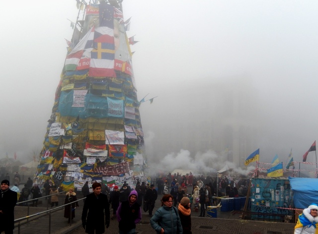 Київ, Майдан Незалежності. Грудень 2013