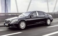 Автобаза Порошенка закупила ще два Mercedes за чотири мільйони