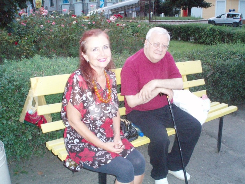 Чоловiк_i_сестра_Лариса